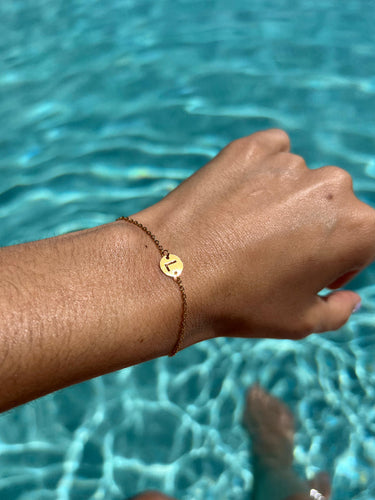 Pulsera letra - Acero dorado 316L baño oro 18k - Elige tu letra