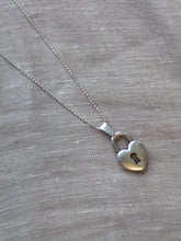 Cargar imagen en el visor de la galería, Collar AMOUR - Cadena Plata 925, charm colgante zamak baño plata